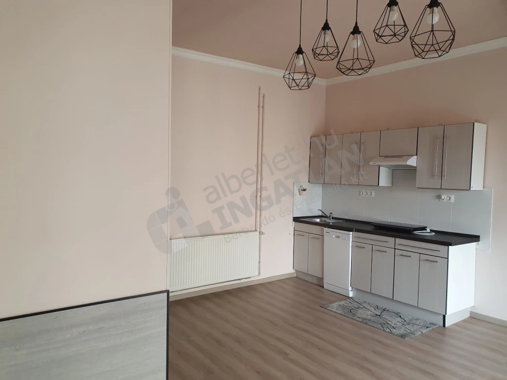 Kiadó téglalakás, Budapest XXI. kerület, Kossuth Lajos utca
