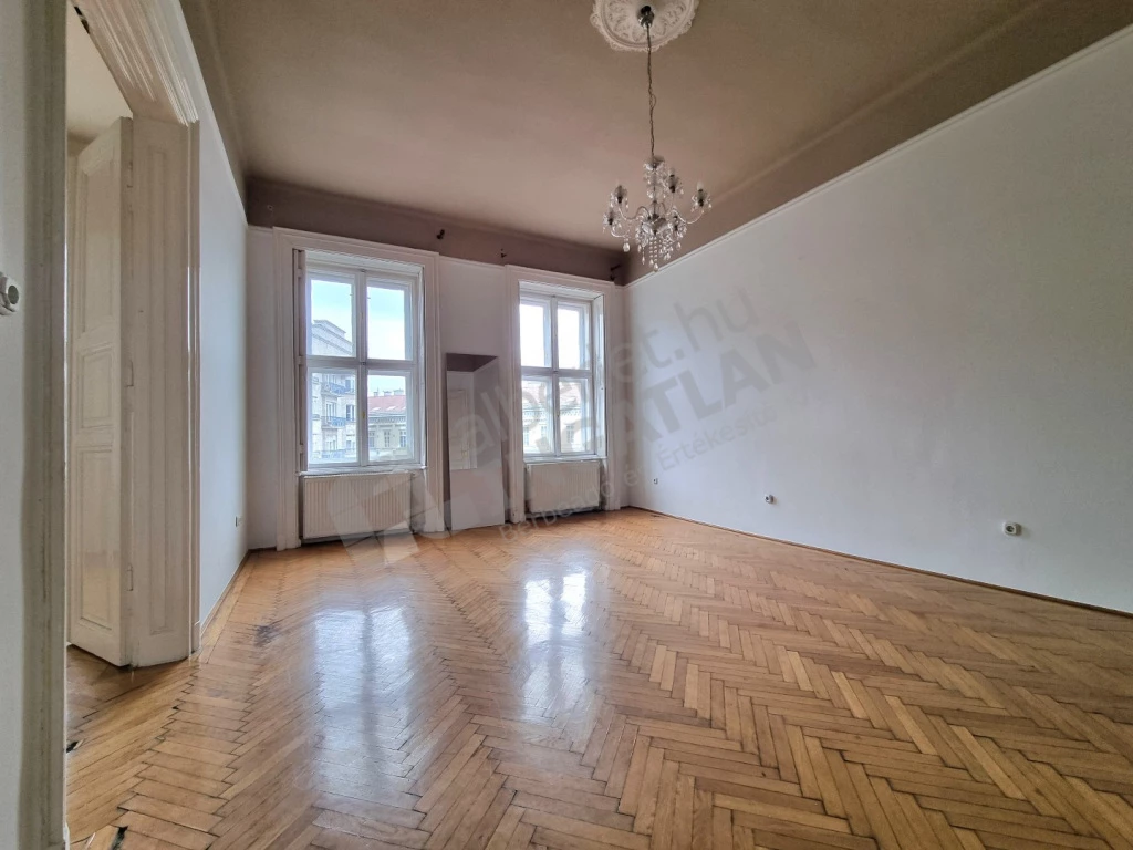 c3-2-name c2-19-name, Budapest V. kerület, Bajcsy-Zsilinszky út