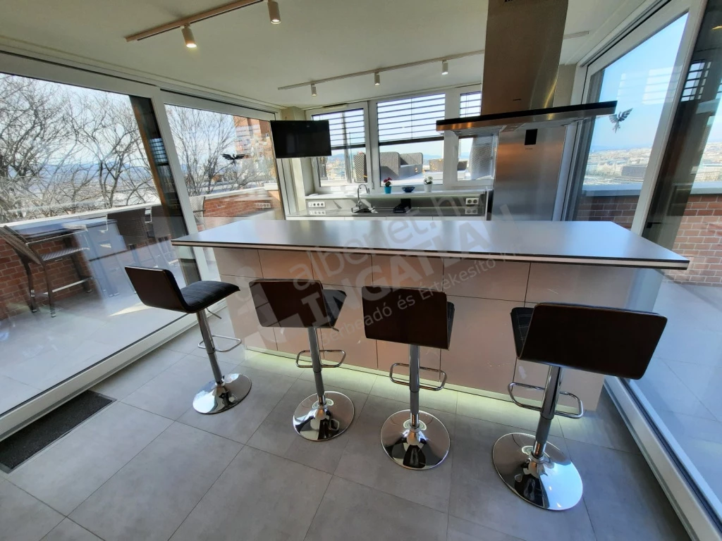 Kiadó téglalakás, Budapest I. kerület, Bérc utca