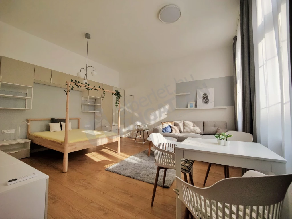 Kiadó téglalakás, Budapest VI. kerület, Teréz körút