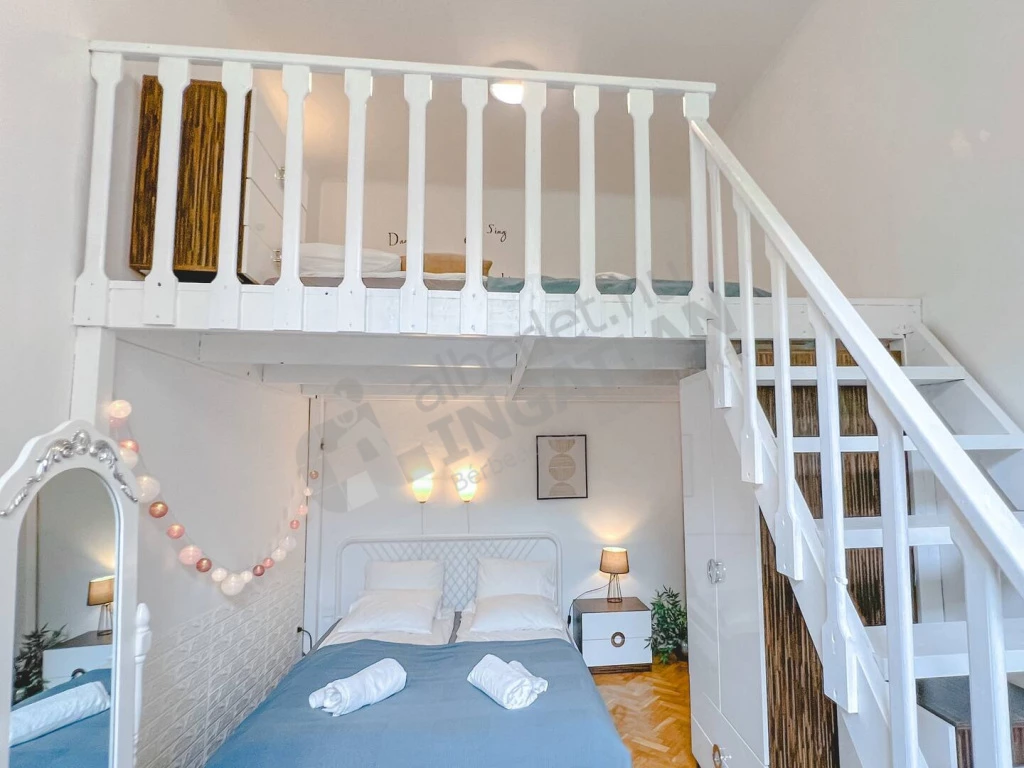 For sale brick flat, Budapest VII. kerület, Nagy Diófa utca