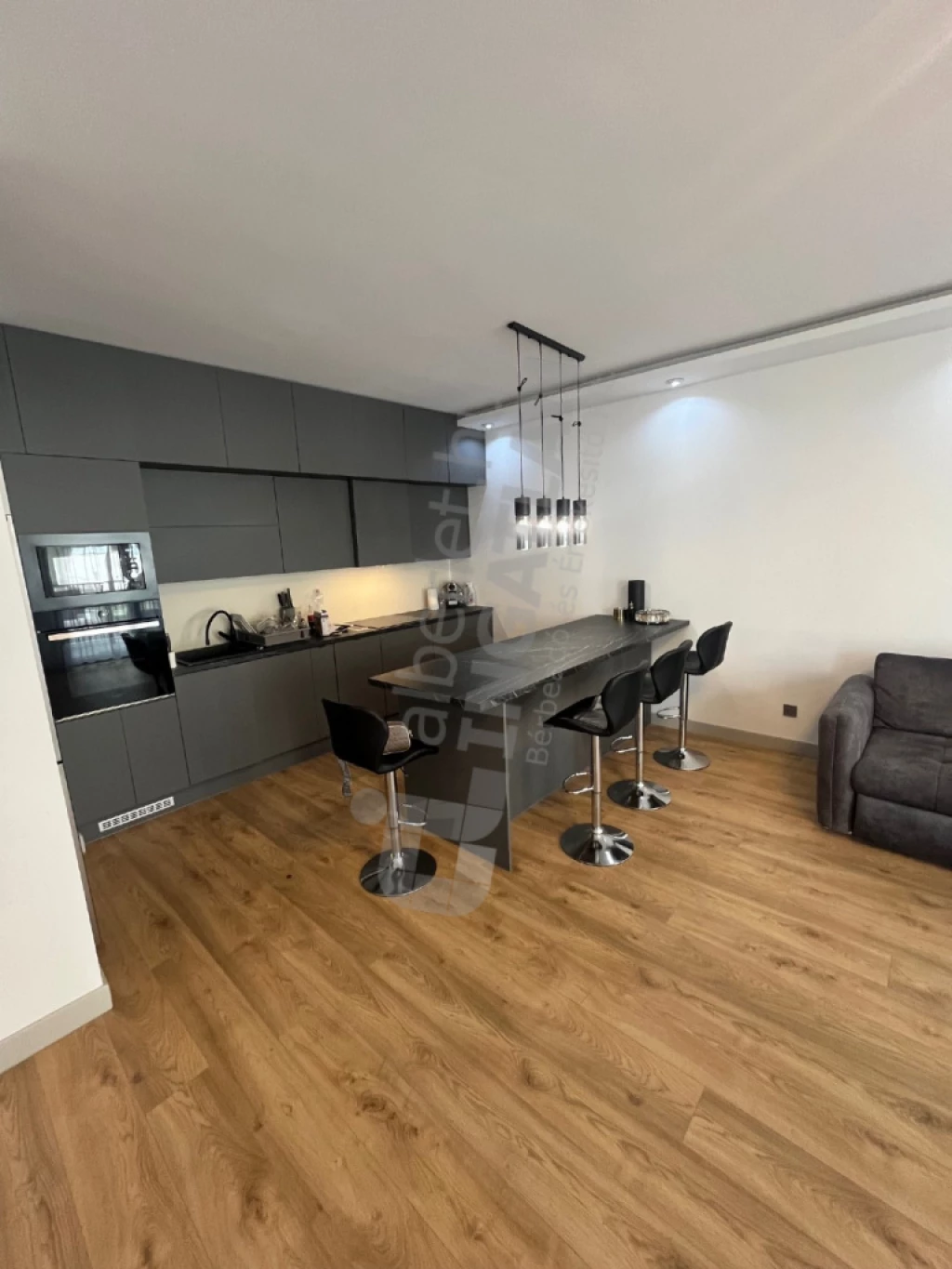 For sale brick flat, Budapest IX. kerület, Vágóhíd utca