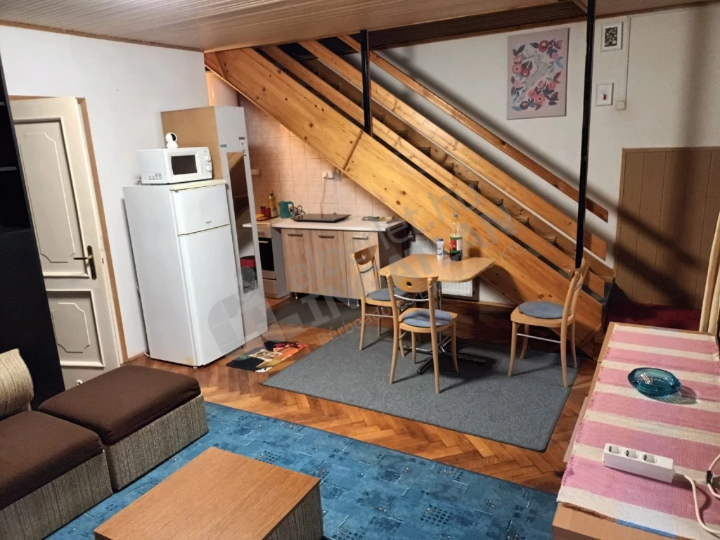 c3-2-name c2-19-name, Budapest VIII. kerület, Stáhly utca