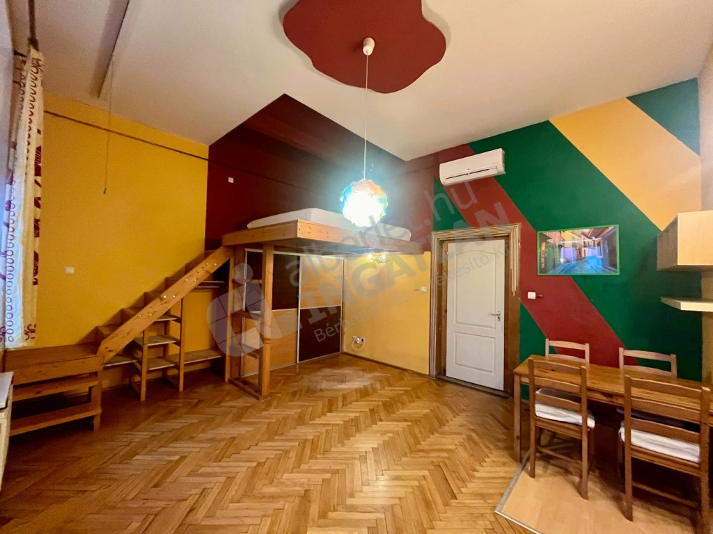 For sale brick flat, Budapest VIII. kerület, Delej utca