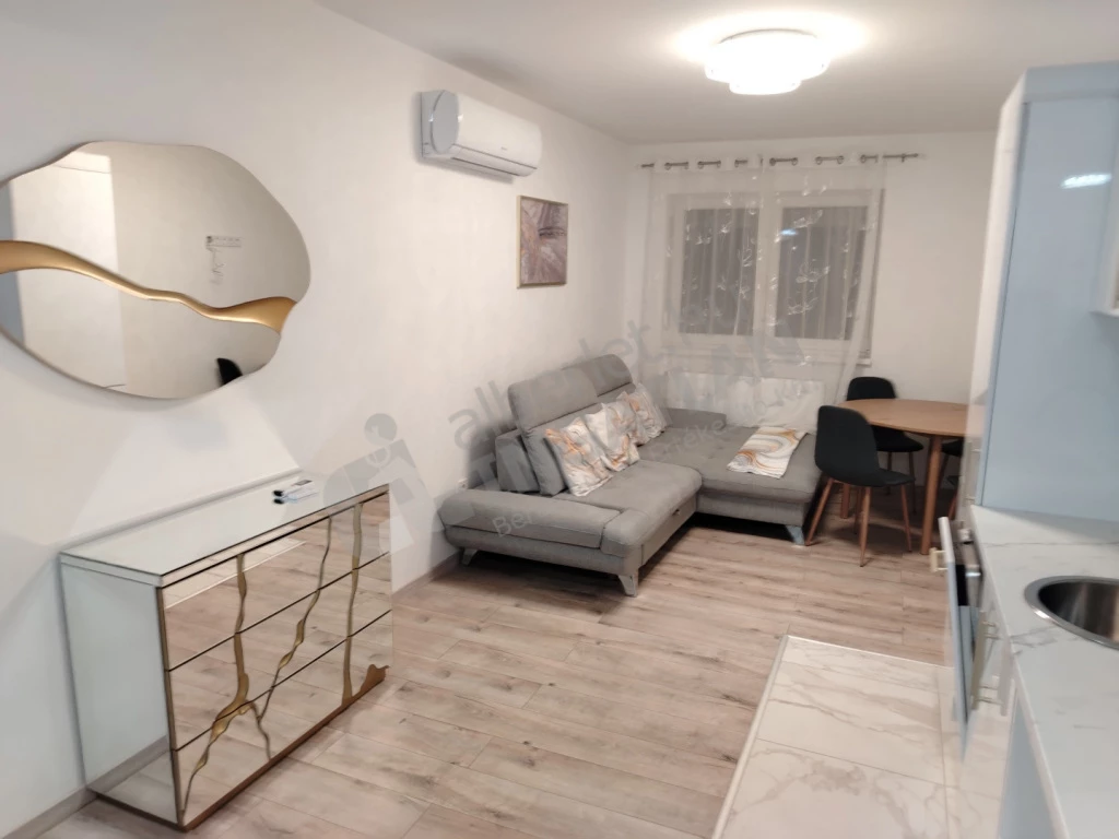 c3-2-name c2-19-name, Budapest II. kerület, Szilágyi Erzsébet fasor