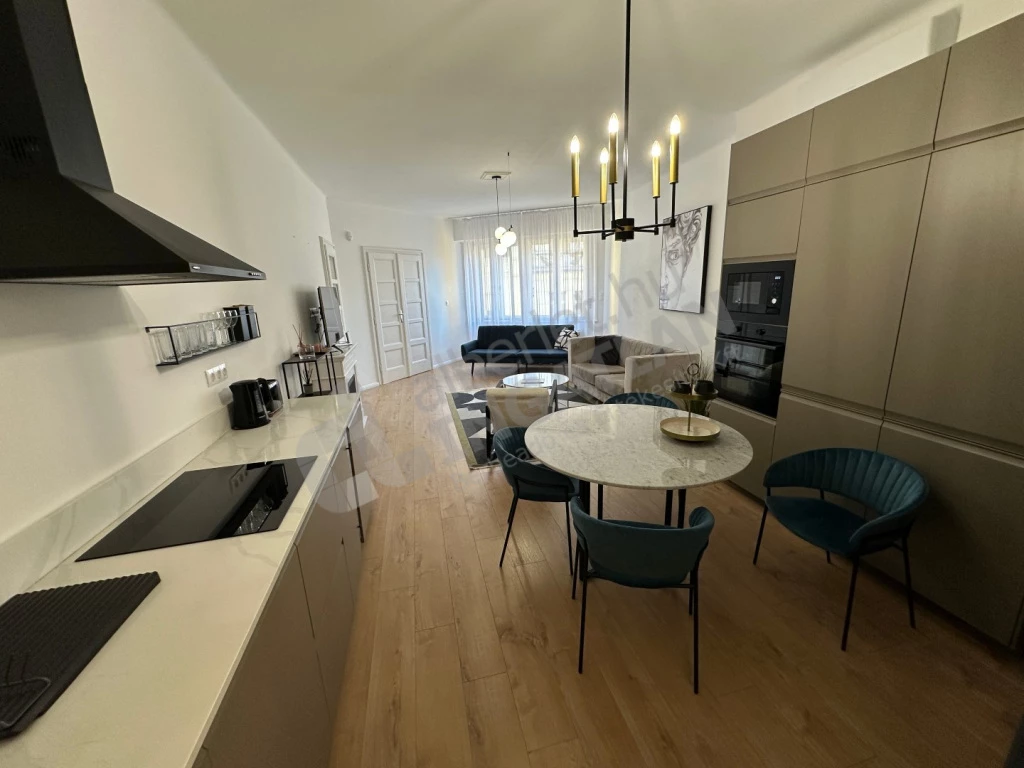 c3-2-name c2-19-name, Budapest V. kerület, Nyáry Pál utca