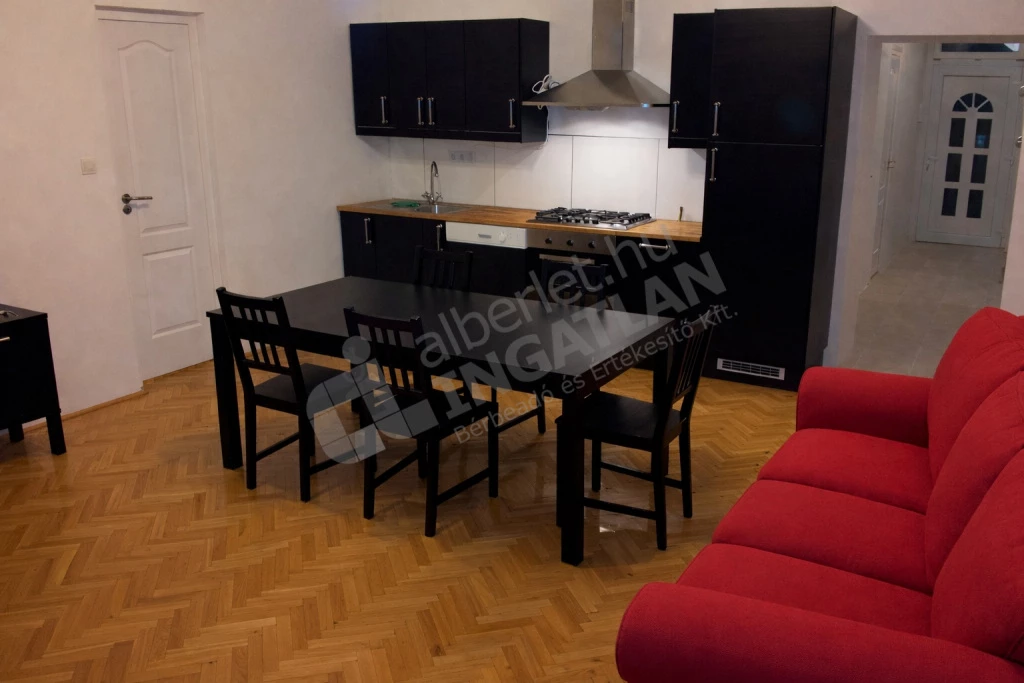 For rent brick flat, Budapest VI. kerület, Podmaniczky utca