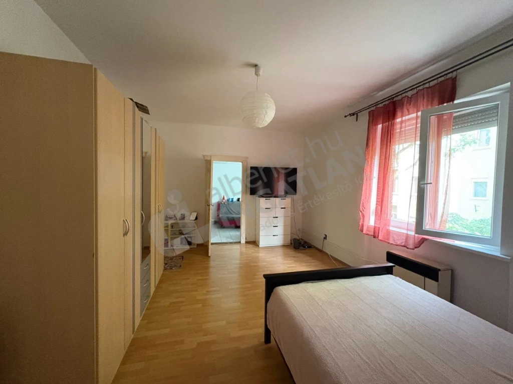 For sale brick flat, Budapest XIII. kerület, Gömb utca