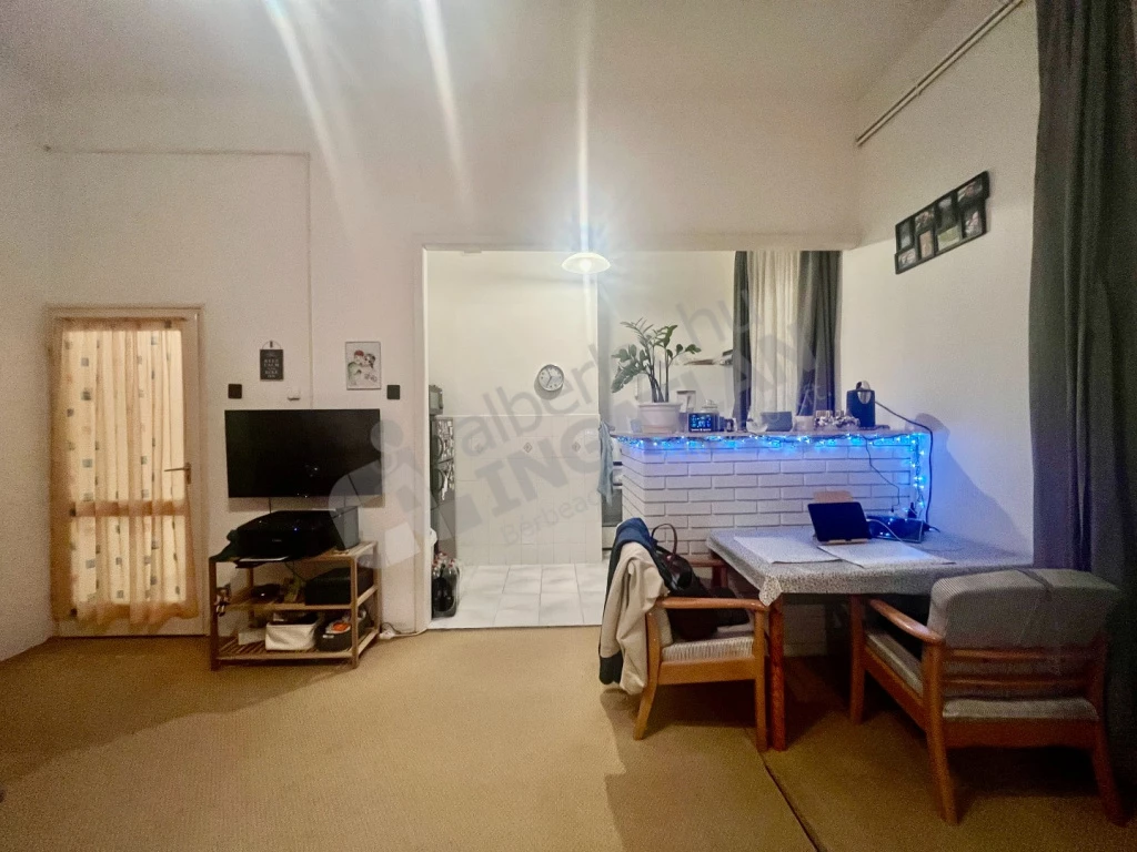 For sale brick flat, Budapest VIII. kerület, Diószegi Sámuel utca