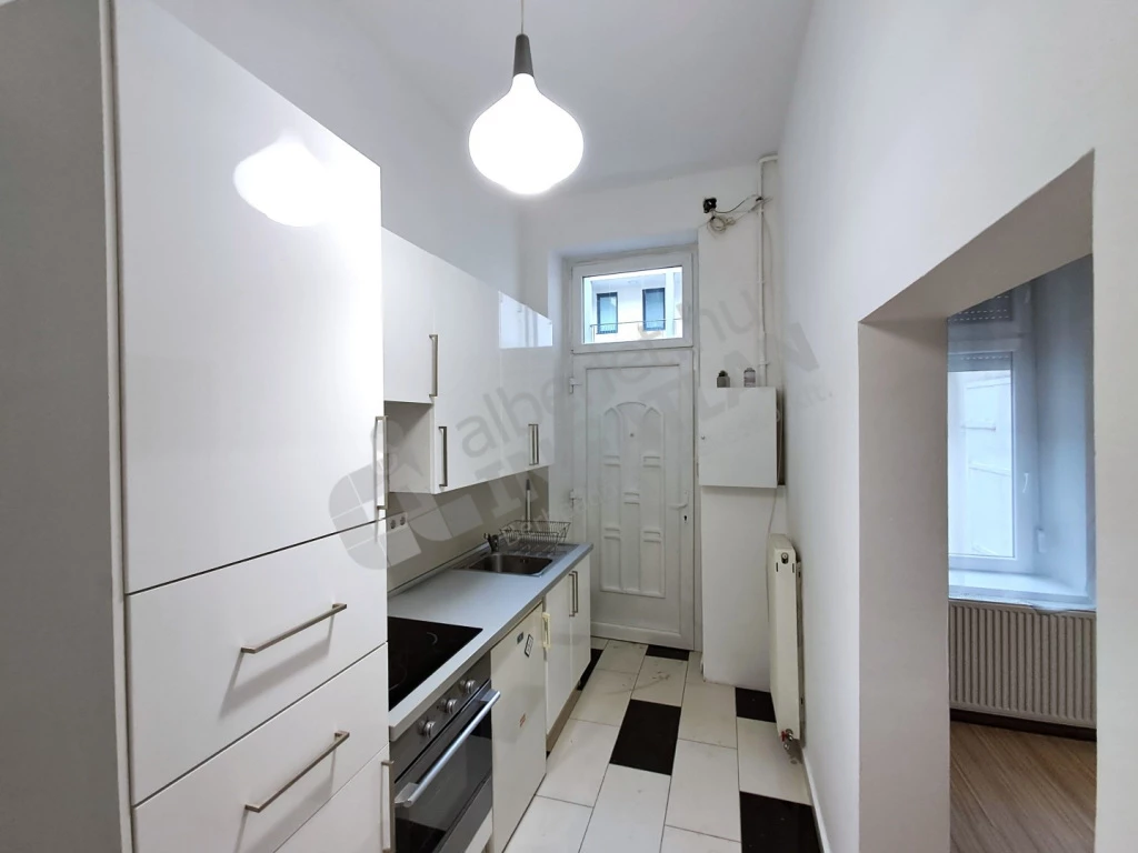 Kiadó téglalakás, Budapest VIII. kerület, Práter utca