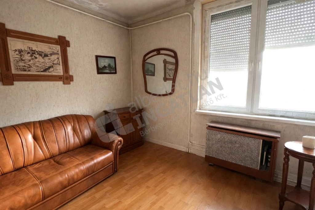 Eladó téglalakás, Budapest III. kerület, Berend utca