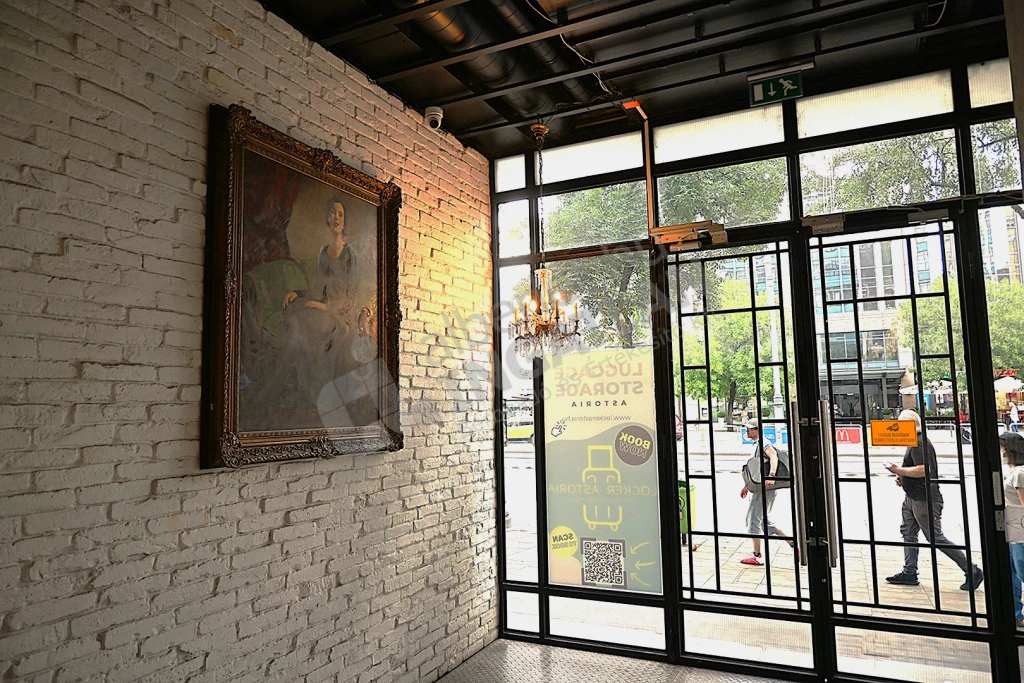 c3-2-name c2-19-name, Budapest V. kerület, Múzeum körút