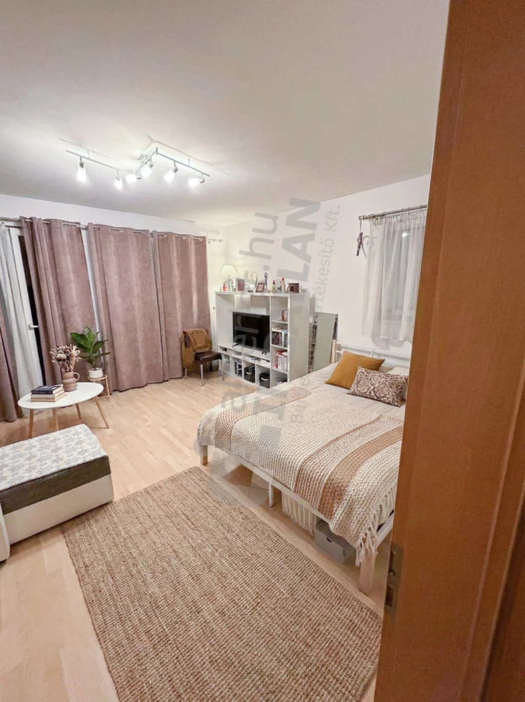 Kiadó téglalakás, Budapest VIII. kerület, Baross  utca