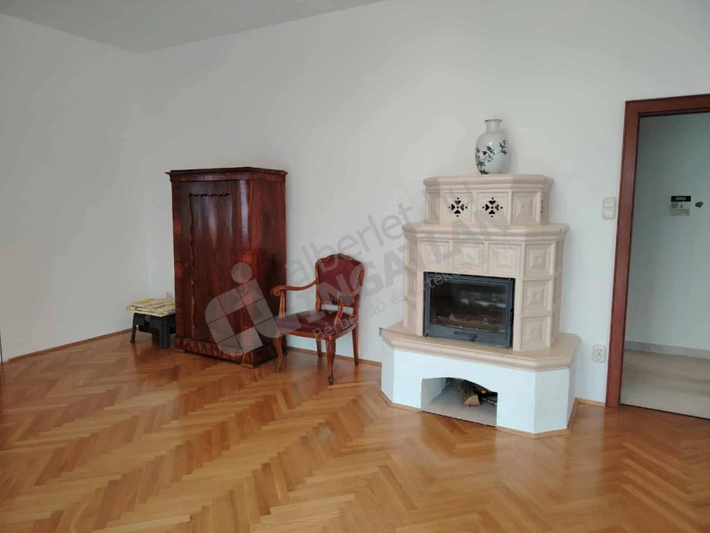 Kiadó családi ház, Remeteszőlős, Banka utca