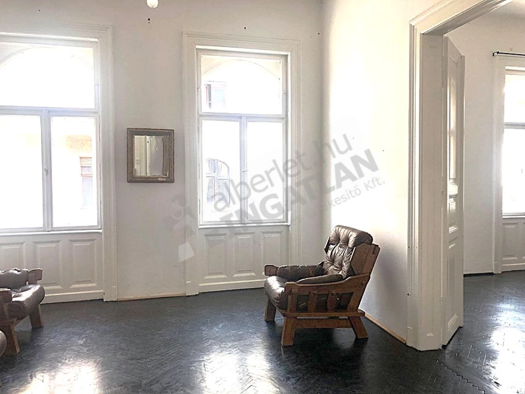 For sale brick flat, Budapest VII. kerület, Kertész utca