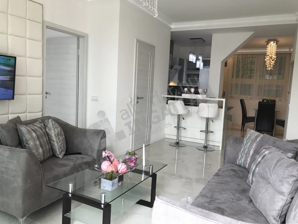 c3-2-name c2-19-name, Budapest V. kerület, Hercegprímás utca