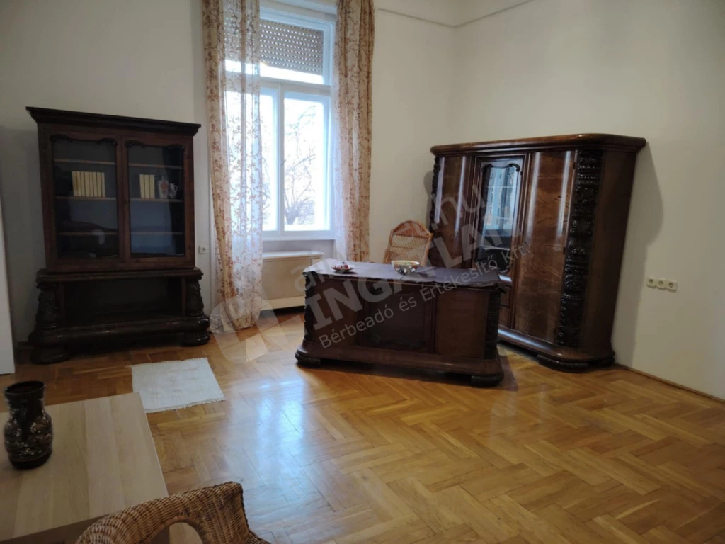 Kiadó téglalakás, Budapest VII. kerület, Damjanich utca