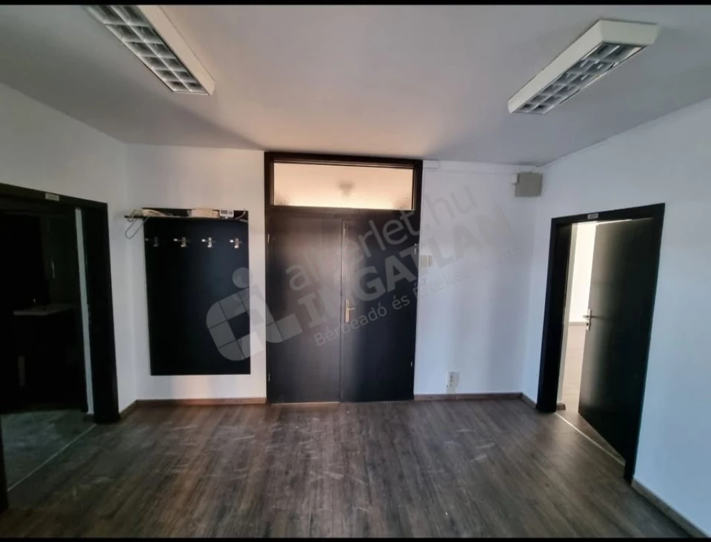 For rent brick flat, Budapest XI. kerület, Budaörsi út