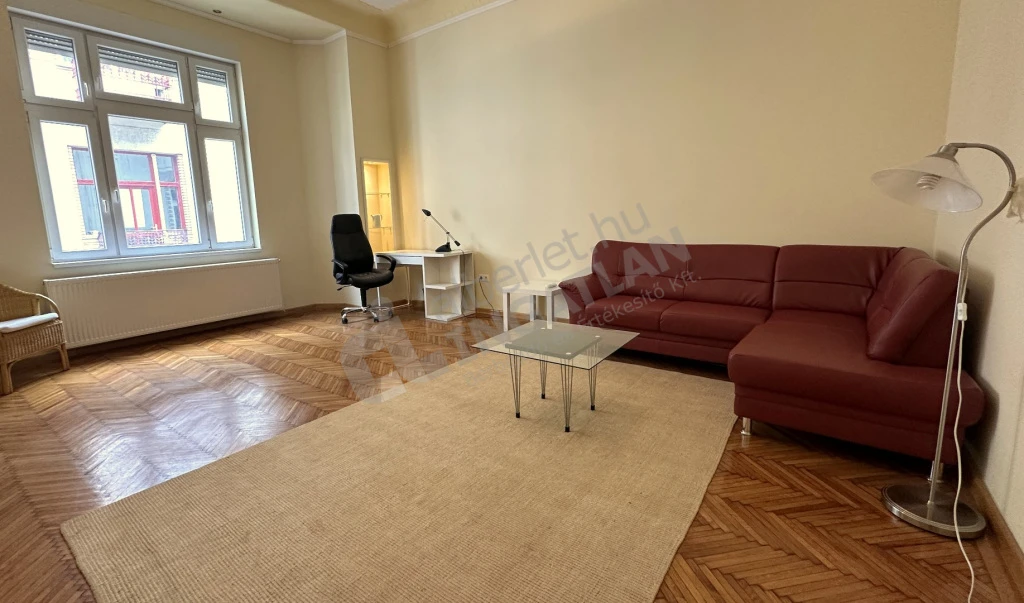 c3-2-name c2-19-name, Budapest V. kerület, Belgrád rakpart