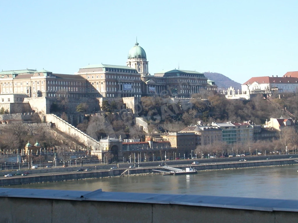 For rent brick flat, Budapest V. kerület, Petőfi tér