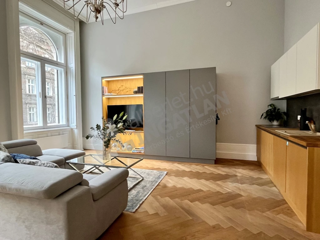 For rent brick flat, Budapest VI. kerület, Podmaniczky utca