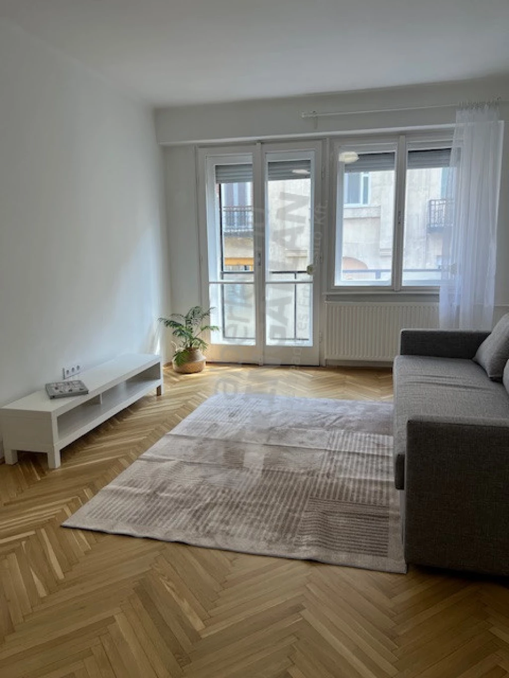 For rent brick flat, Budapest XI. kerület, Budafoki út