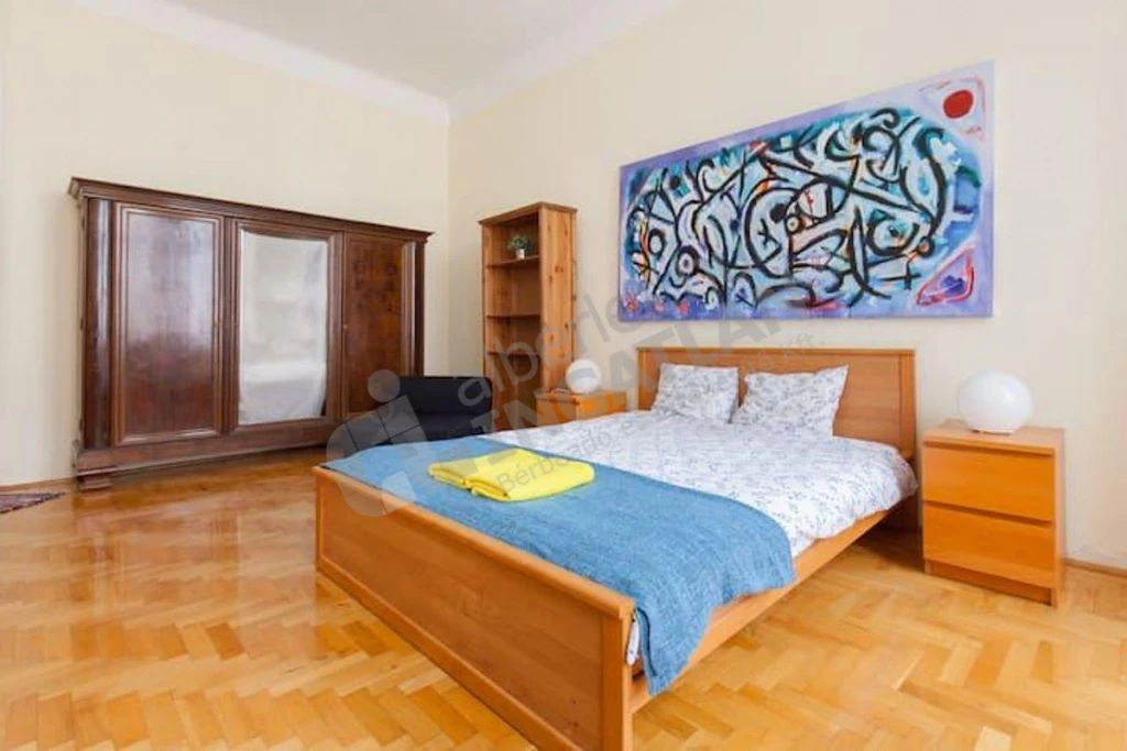 c3-2-name c2-19-name, Budapest V. kerület, Október 6. utca