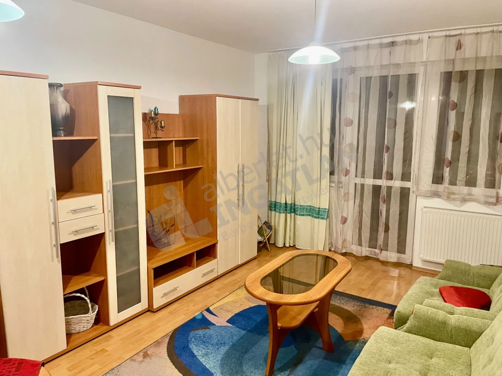 Kiadó téglalakás, Budapest X. kerület, Kőbányai út
