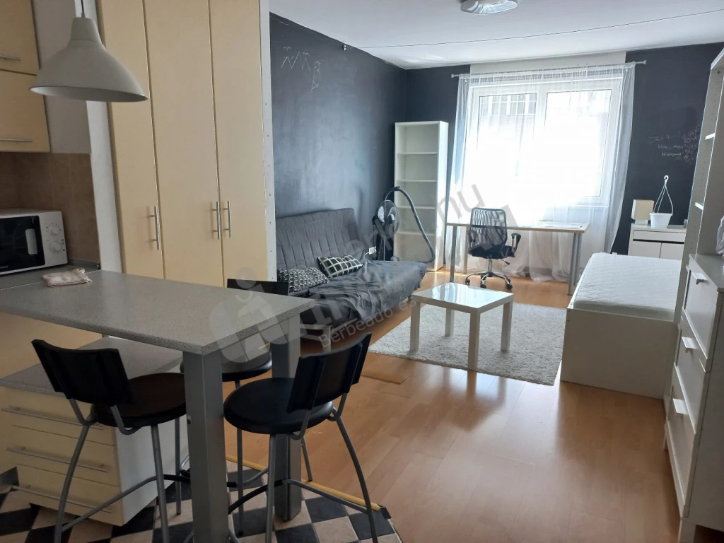 Kiadó téglalakás, Budapest VIII. kerület, Dugonics utca