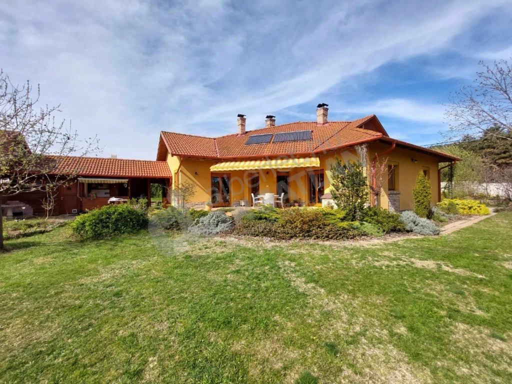 Eladó családi ház, Szada, Margita utca