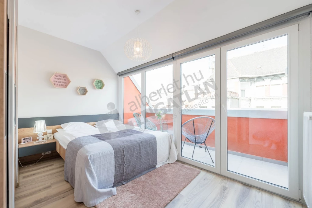 For rent brick flat, Budapest VI. kerület, Csengery utca