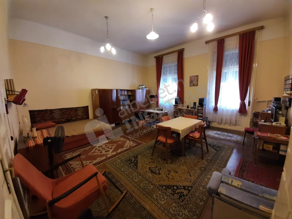 Eladó téglalakás, Budapest VII. kerület, Rákóczi út