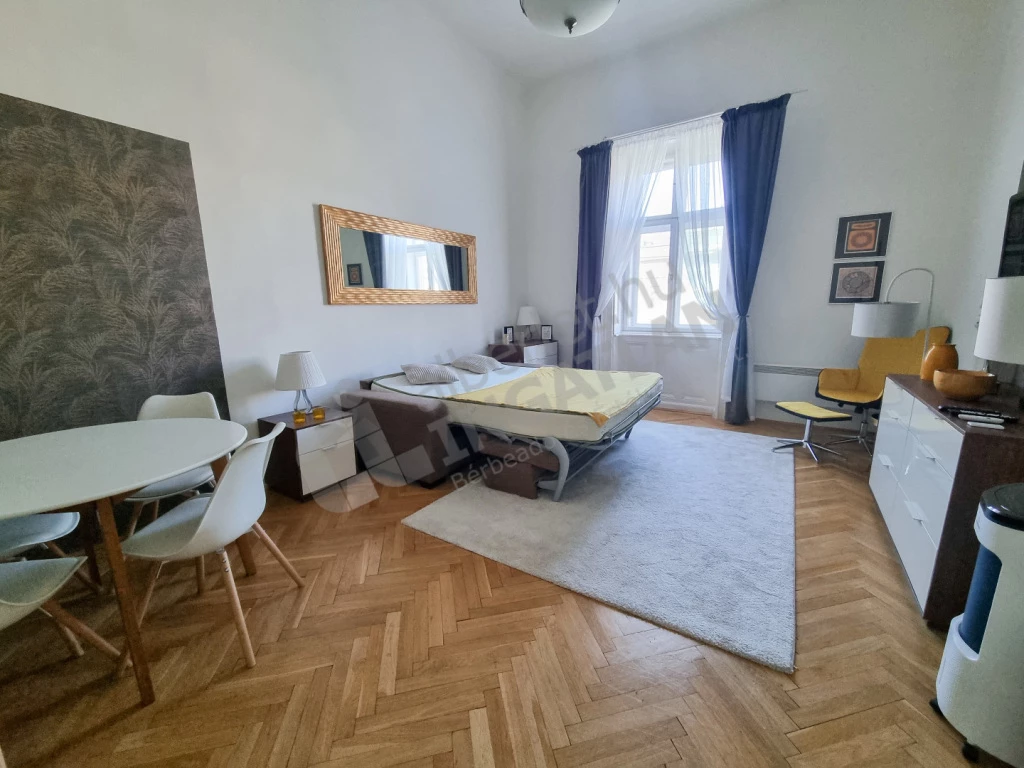 Kiadó téglalakás, Budapest VI. kerület, Andrássy út