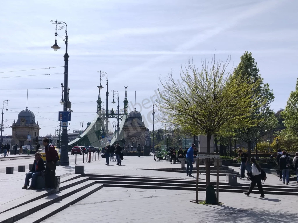 Eladó téglalakás, Budapest V. kerület, Veres Pálné utca