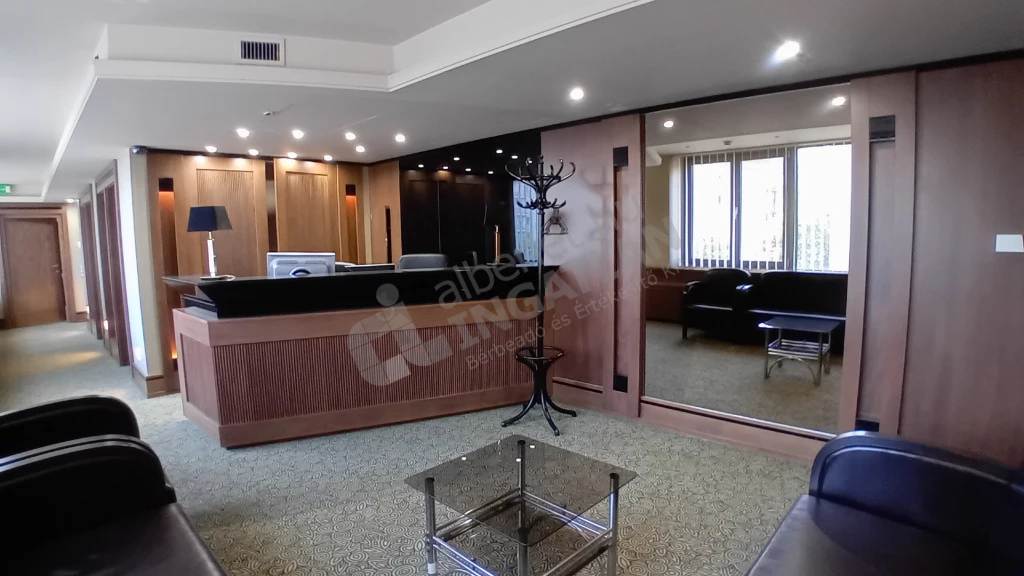 For rent brick flat, Budapest IX. kerület, Boráros tér