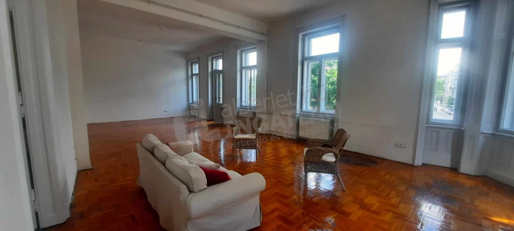 Eladó téglalakás, Budapest VII. kerület, István utca