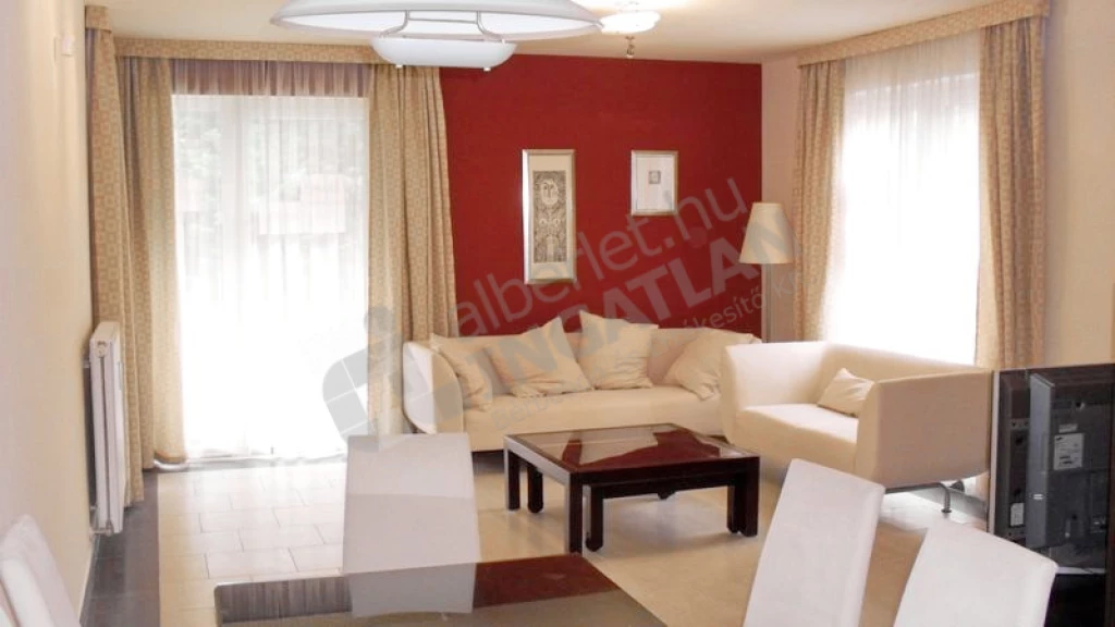 c3-2-name c2-19-name, Budapest II. kerület, Hárshegyi út