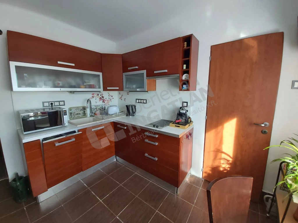 Eladó családi ház, Budapest II. kerület, Zsolt fejedelem utca