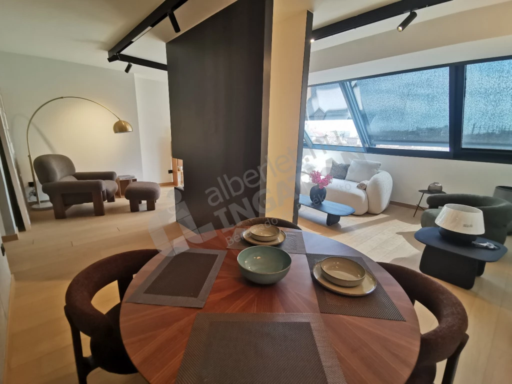 Eladó téglalakás, Budapest VI. kerület, Király utca