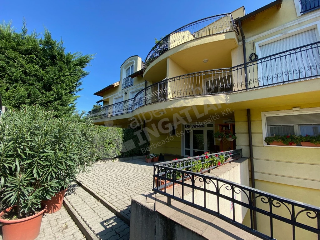 Eladó téglalakás, Budapest XXI. kerület, Széchenyi István utca