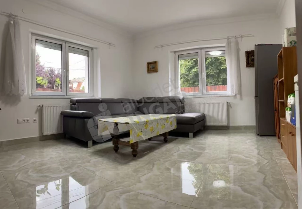 Eladó családi ház, Budapest XVI. kerület, Gondnok utca