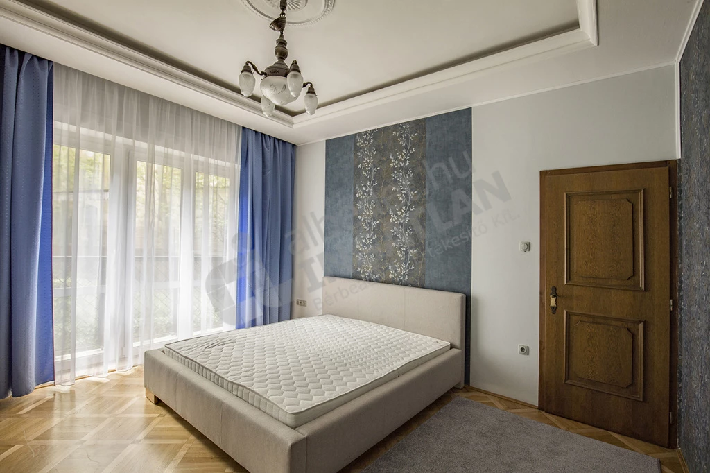 Kiadó téglalakás, Budapest VI. kerület, Dózsa György út