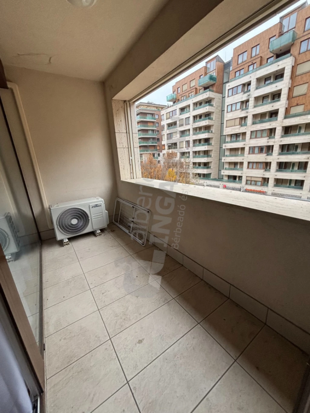 c3-2-name c2-19-name, Budapest VIII. kerület, Corvin sétány