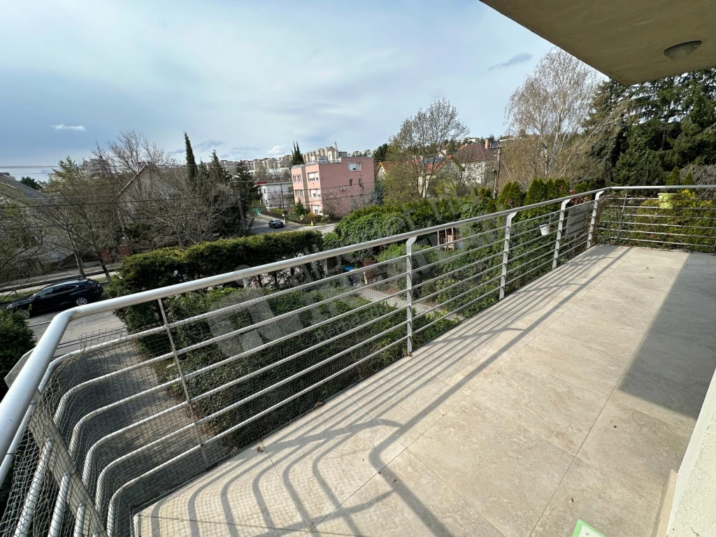 c3-2-name c2-19-name, Budapest XI. kerület, Beregszász út