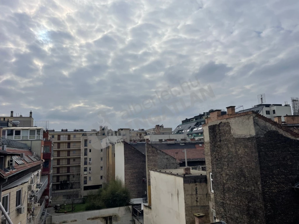 Eladó téglalakás, Budapest VIII. kerület, Népszínház utca