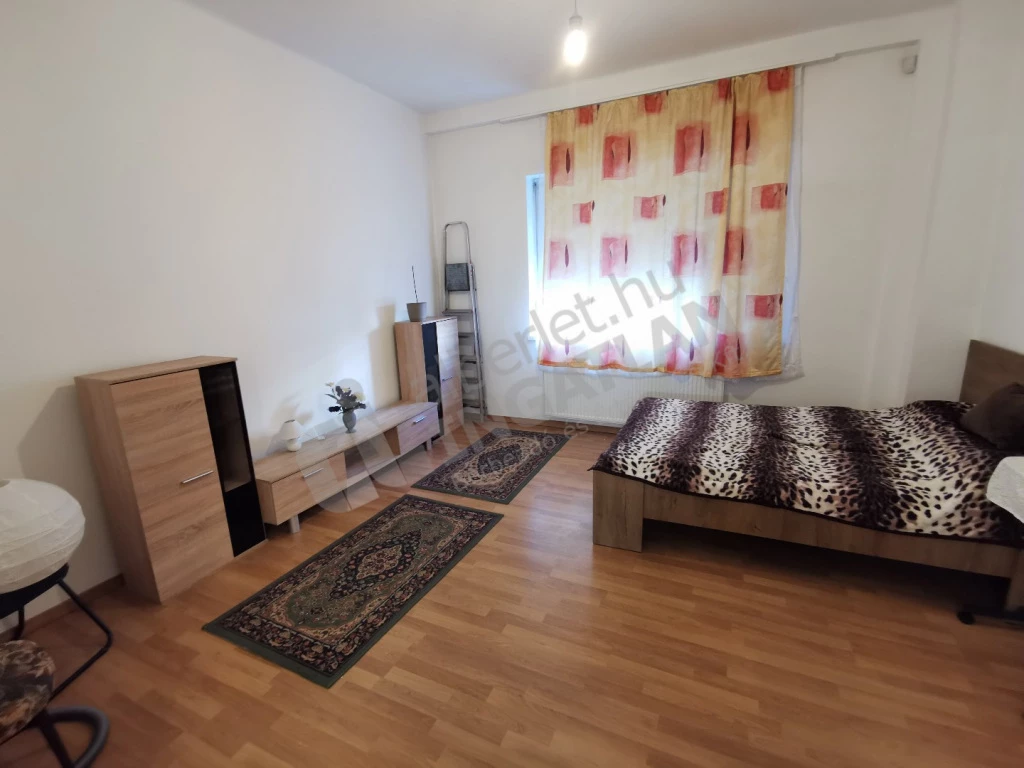 For rent brick flat, Budapest XI. kerület, Fehérvári út