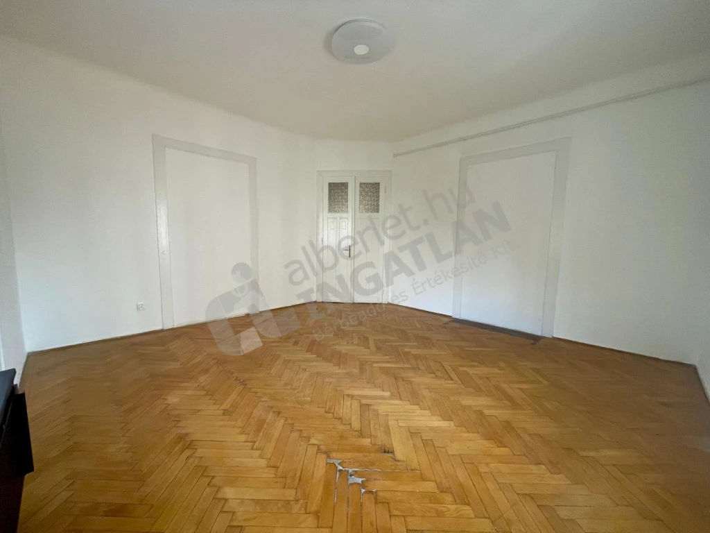 Eladó téglalakás, Budapest VIII. kerület, Práter utca