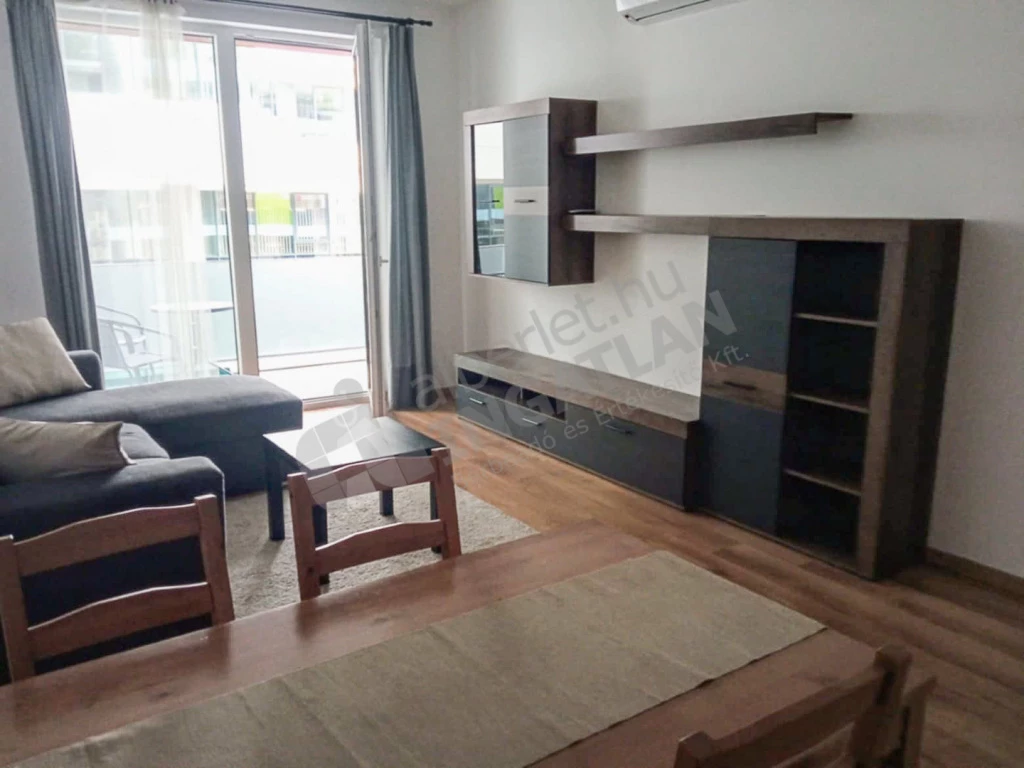 c3-2-name c2-19-name, Budapest VIII. kerület, Corvin sétány