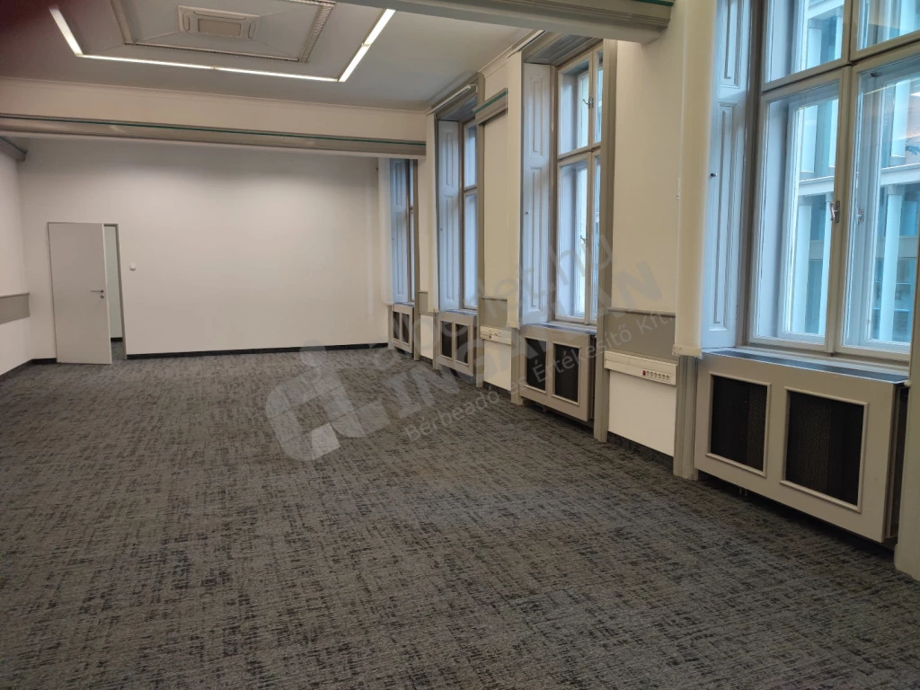 For rent brick flat, Budapest V. kerület, Bajcsy-Zsilinszky út