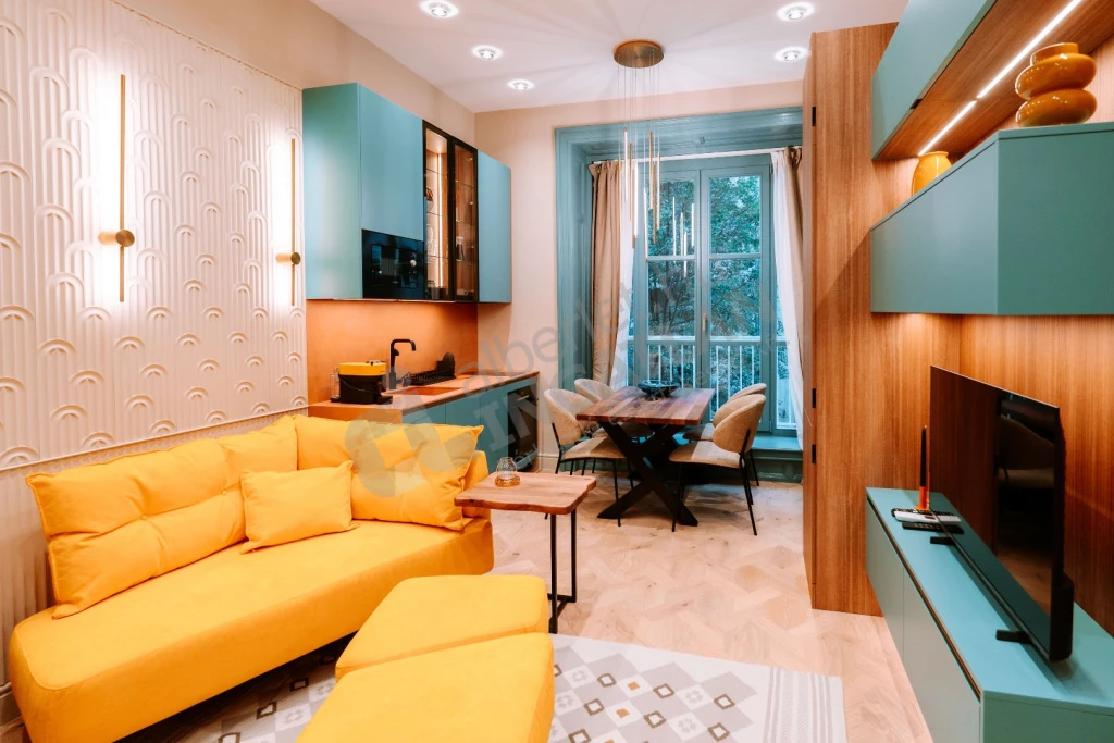 For rent brick flat, Budapest V. kerület, Október 6. utca